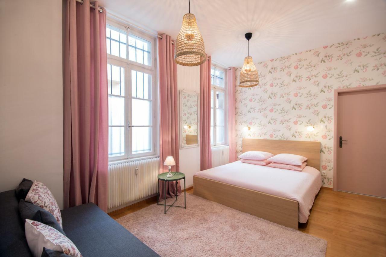 " Mademoiselle " 17 Boulevard Du Champ De Mars Colmar Exterior foto