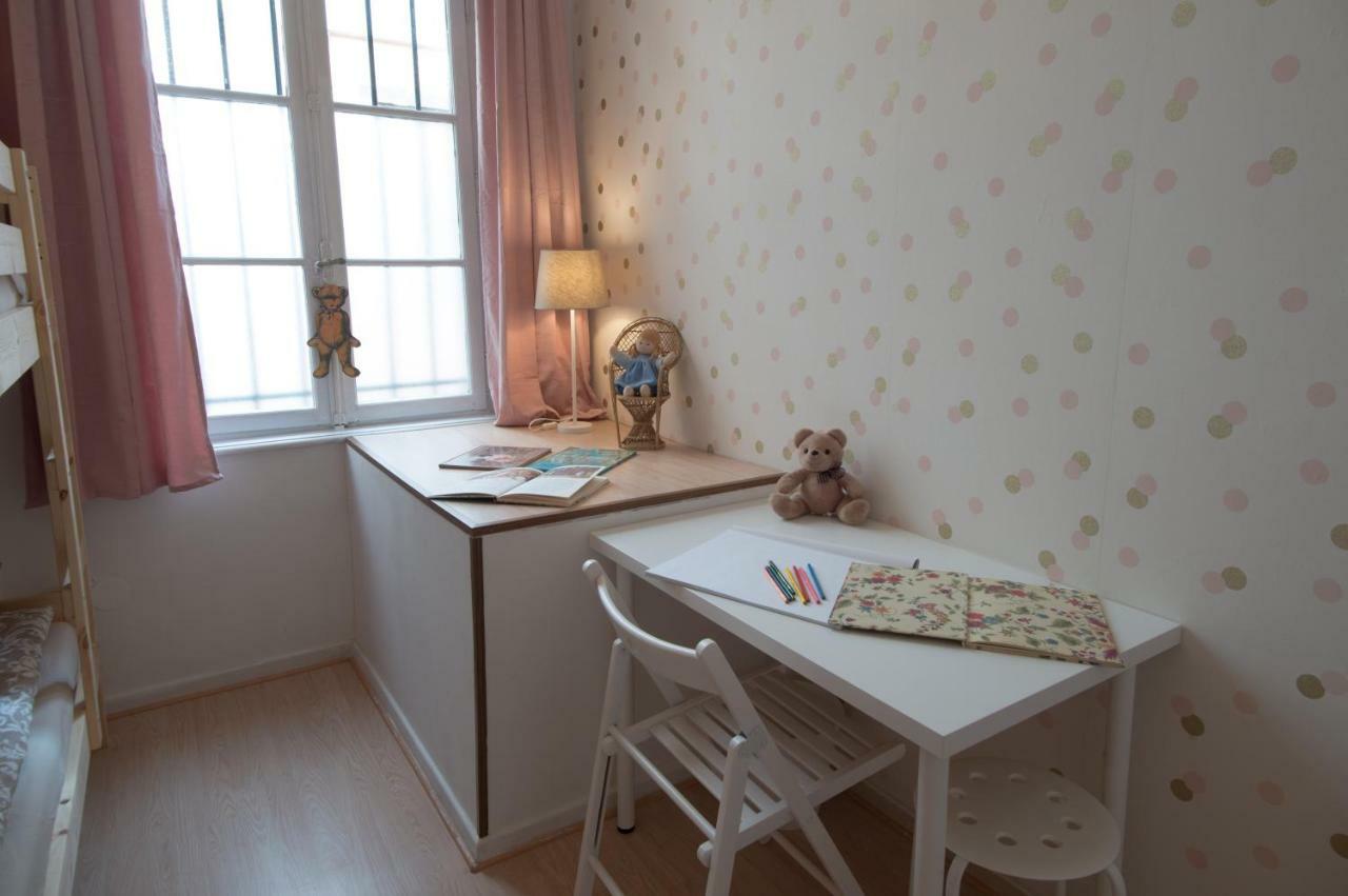 " Mademoiselle " 17 Boulevard Du Champ De Mars Colmar Exterior foto